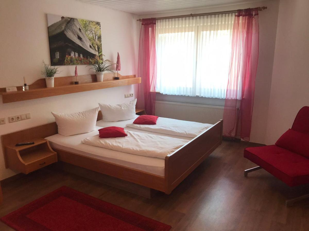Self-Check-In Ferienwohnungen & Apartments Am Bergsee 트리베르크 외부 사진